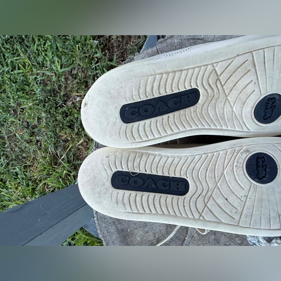 COACH Clip Low Top Sneaker Size 8 B - Picture 2 of 12